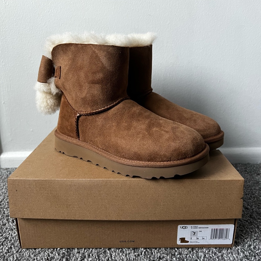 Ugg Classic Heritage Bow Boots